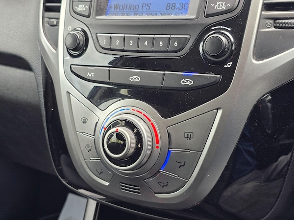 Used Hyundai Ix20 2012 for sale - 75200270: Photo 20