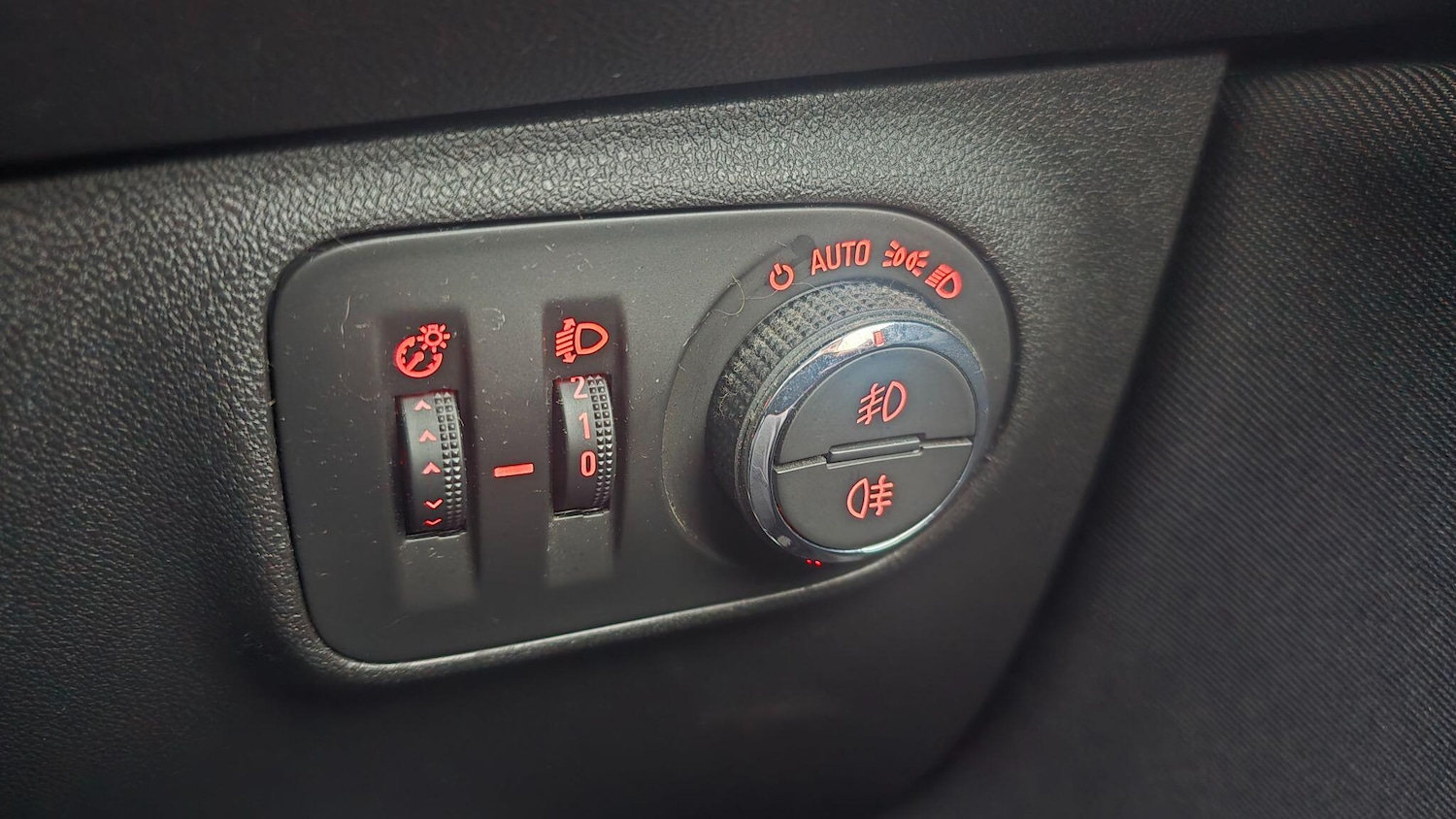 Used Vauxhall Corsa 2018 for sale - 77315001: Photo 28