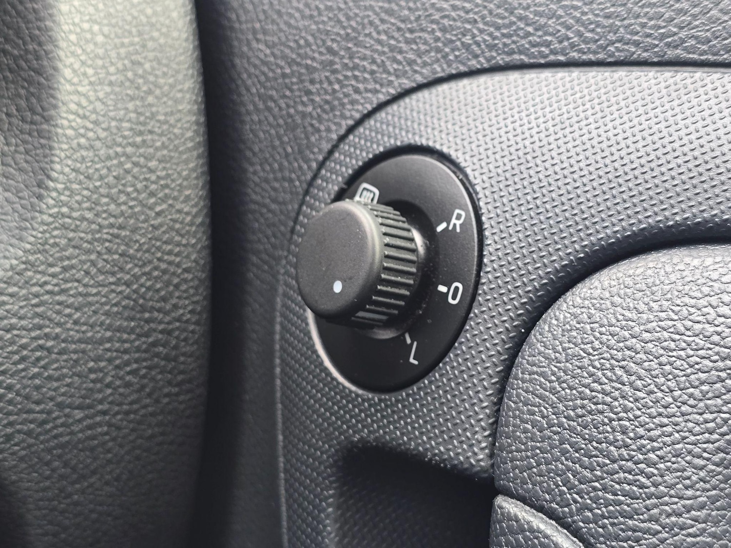 Used Skoda Fabia 2013 for sale - 77248185: Photo 21