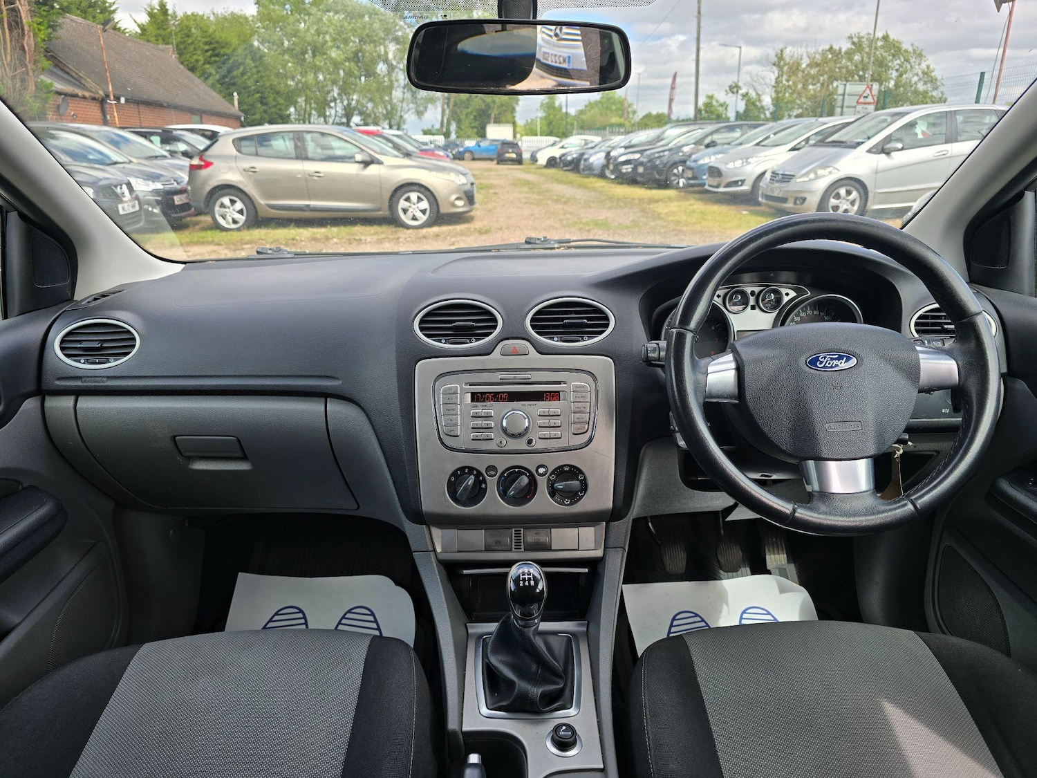 Used Ford Focus 2009 for sale - 77248199: Photo 14