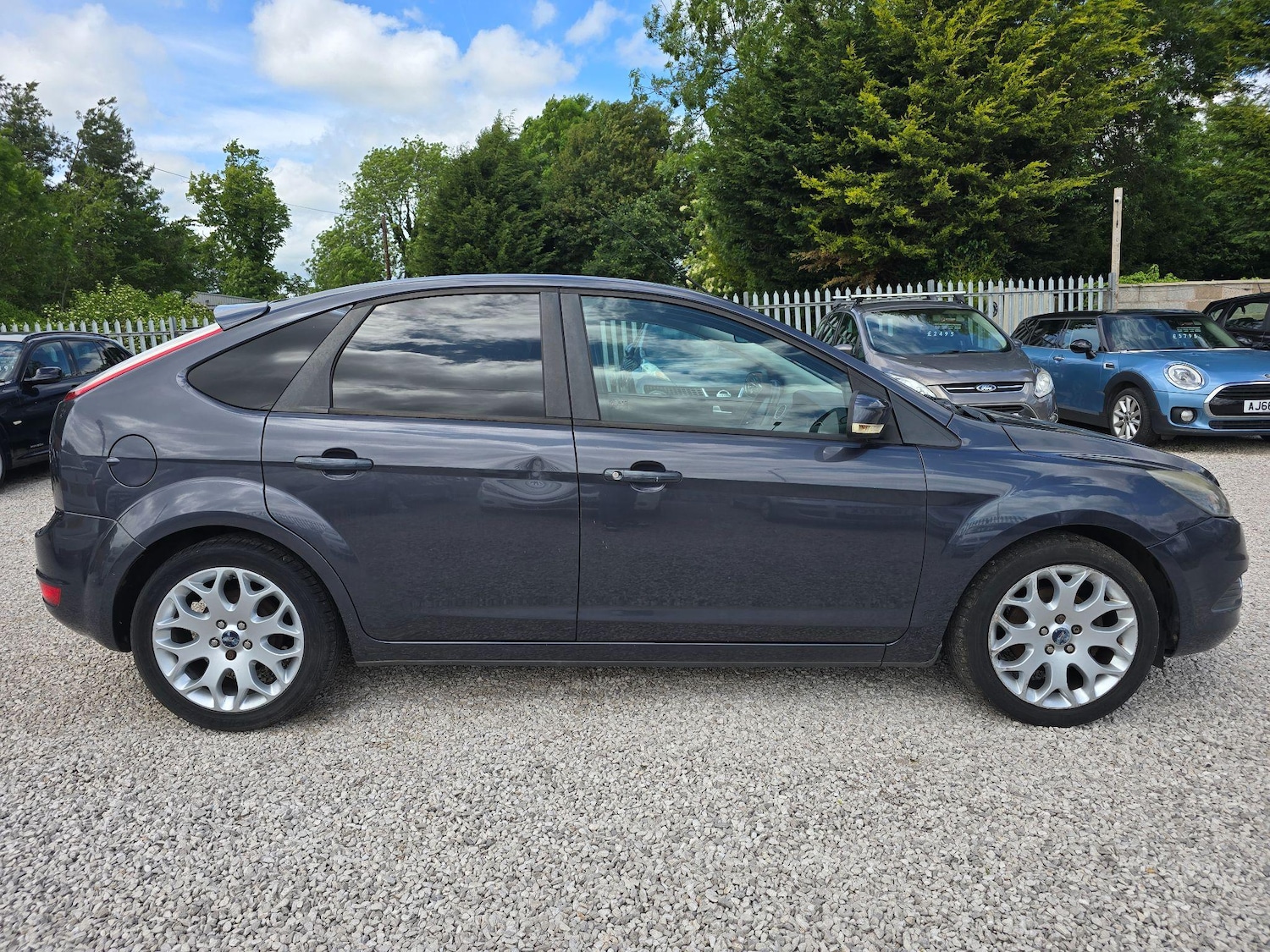 Used Ford Focus 2009 for sale - 77248199: Photo 2