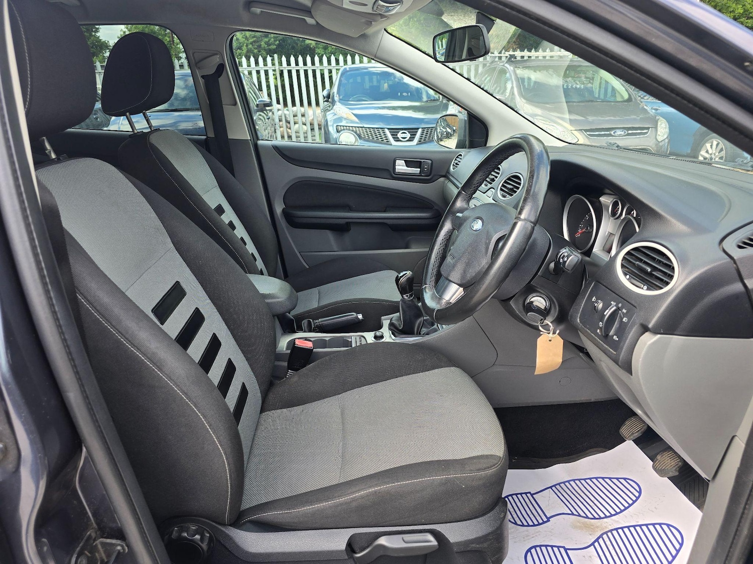 Used Ford Focus 2009 for sale - 77248199: Photo 8