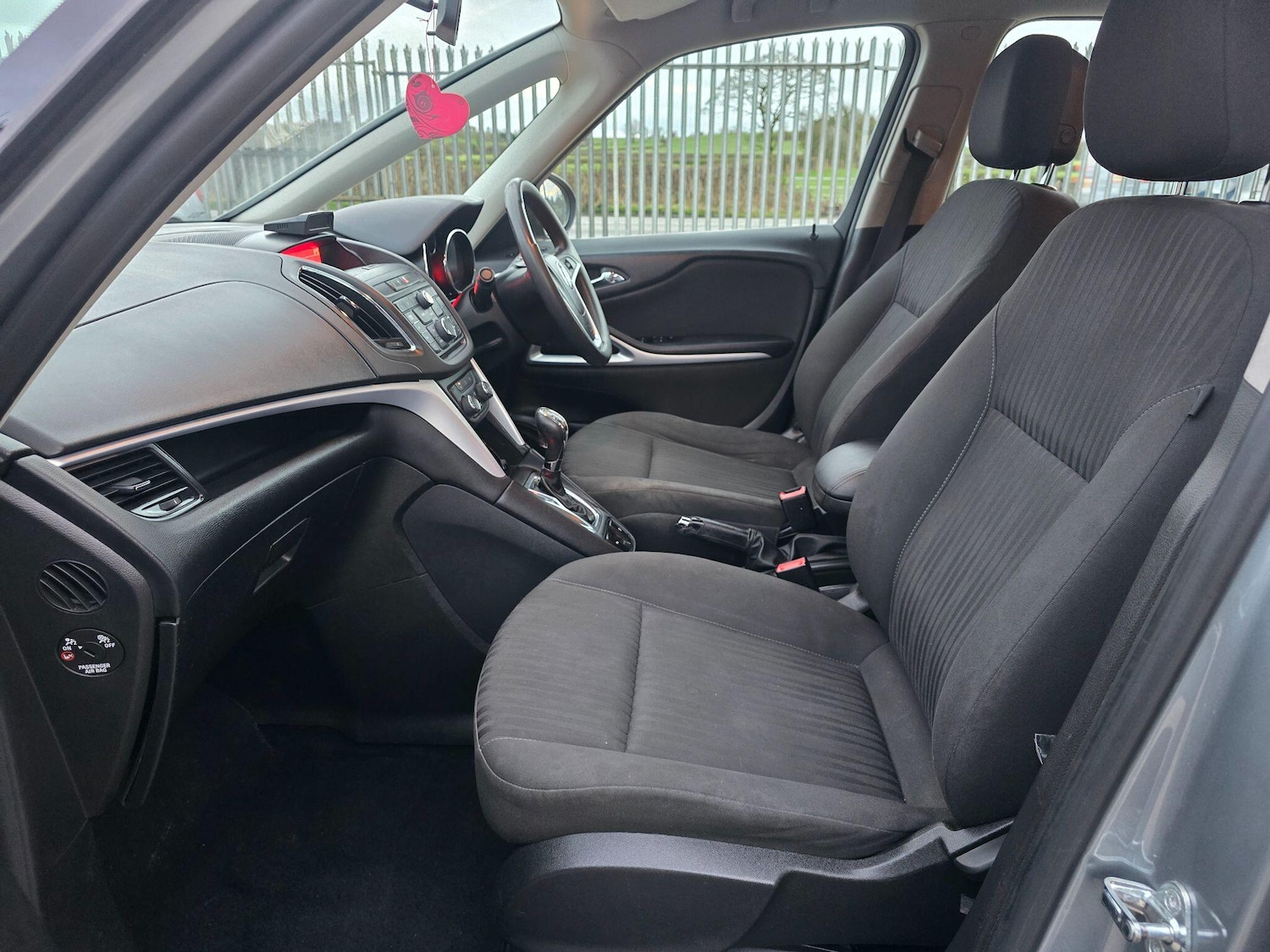 Used Vauxhall Zafira 2012 for sale - 77248179: Photo 13