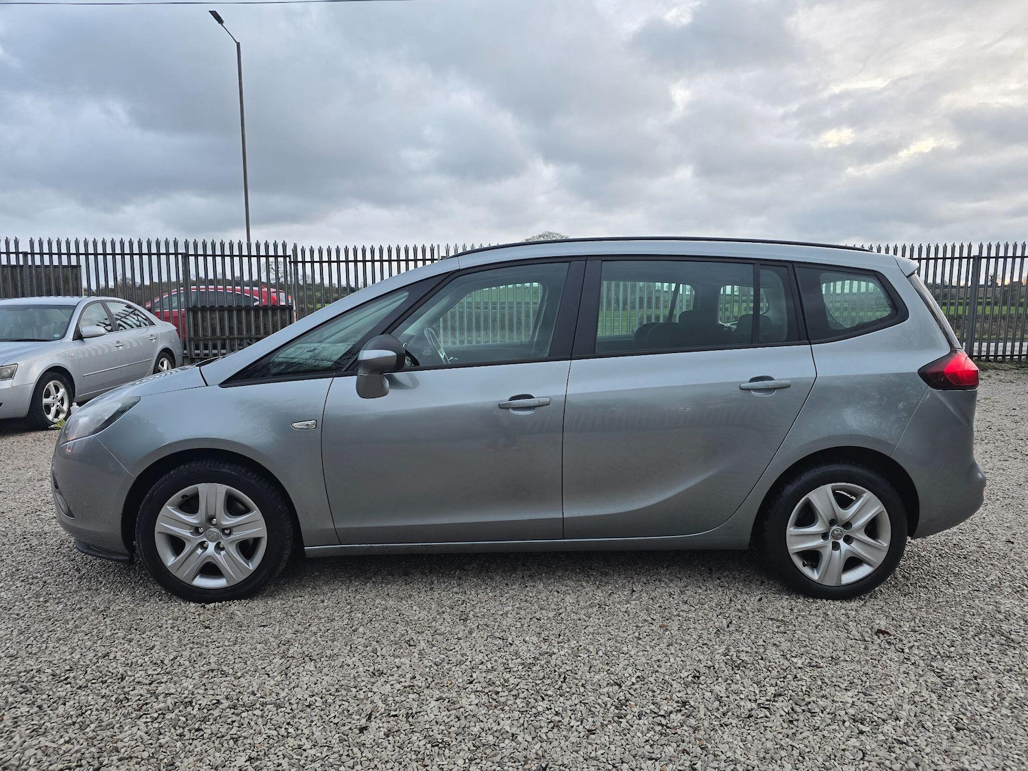 Used Vauxhall Zafira 2012 for sale - 77248179: Photo 7