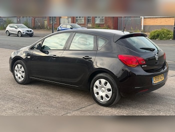 Used Vauxhall Astra 2010 for sale - 79564816: Photo