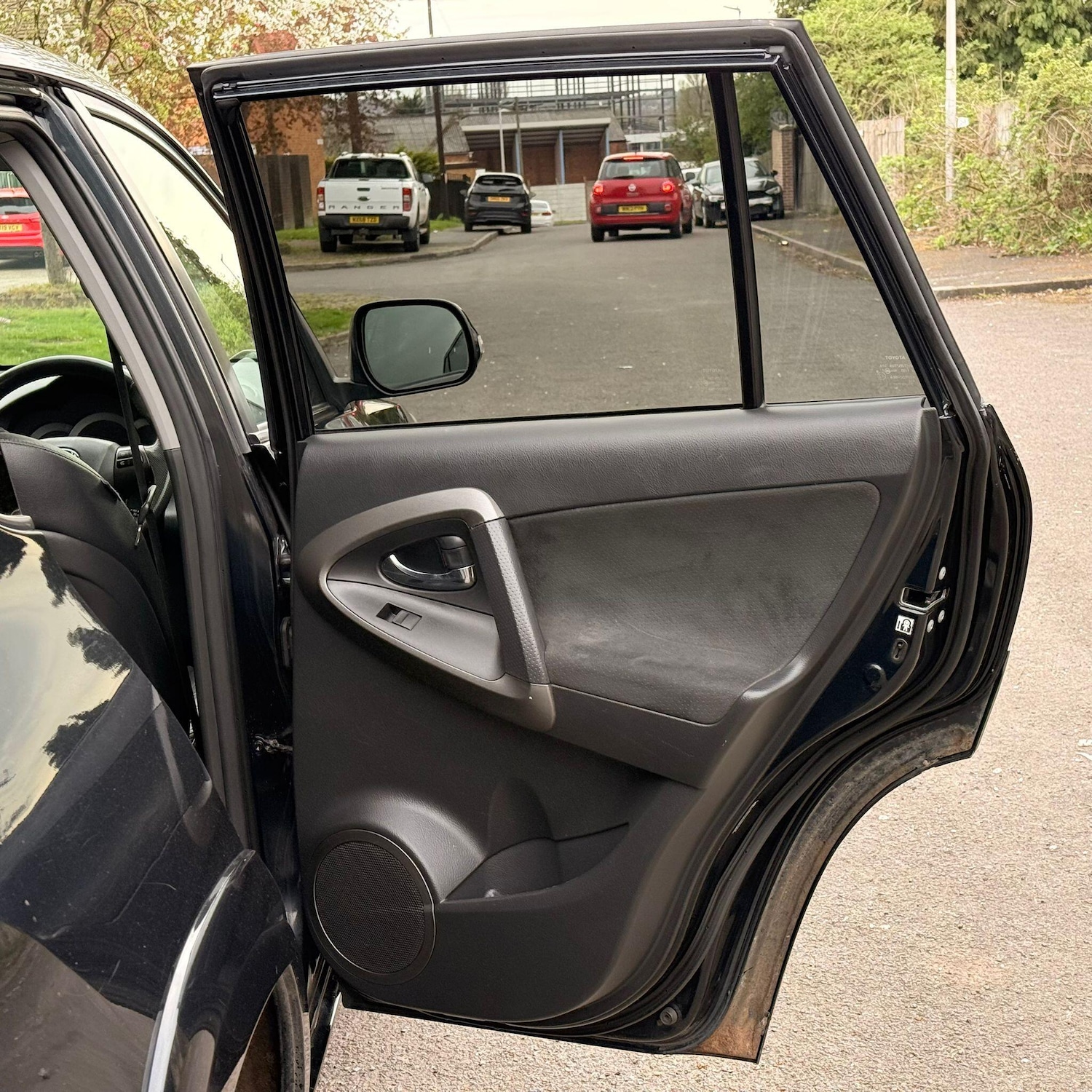 Used Toyota RAV4 2011 for sale - 78205018: Photo 37