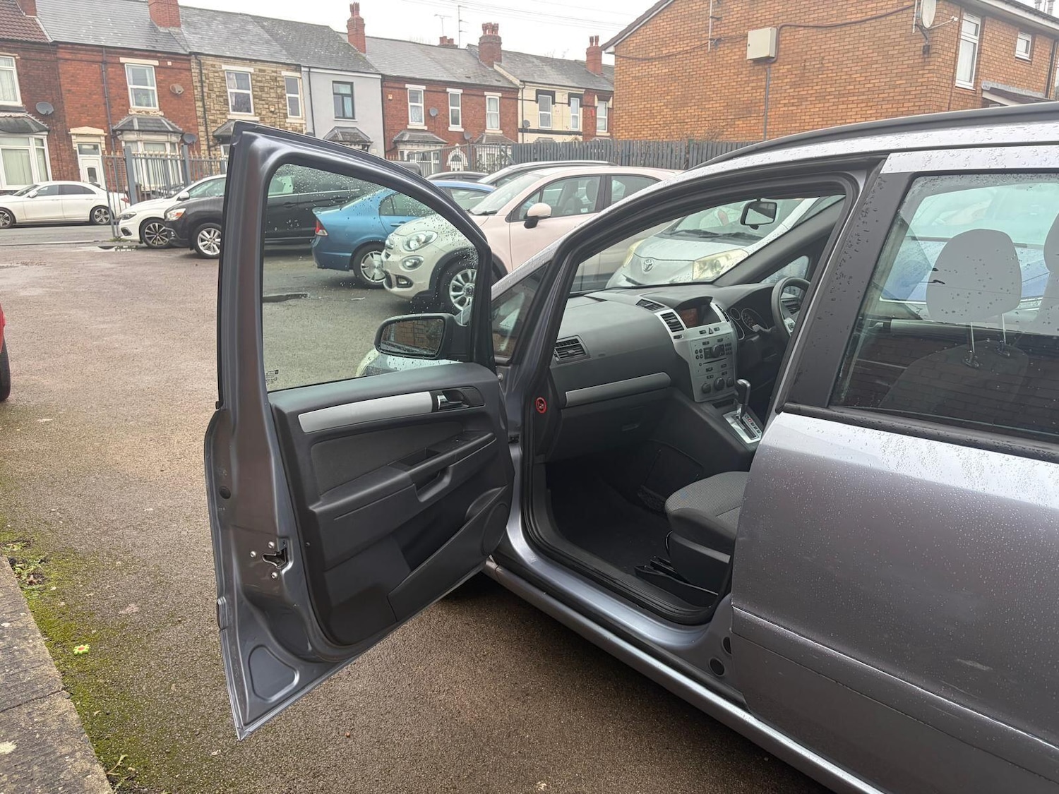 Used Vauxhall Zafira 2009 for sale - 77386658: Photo 38