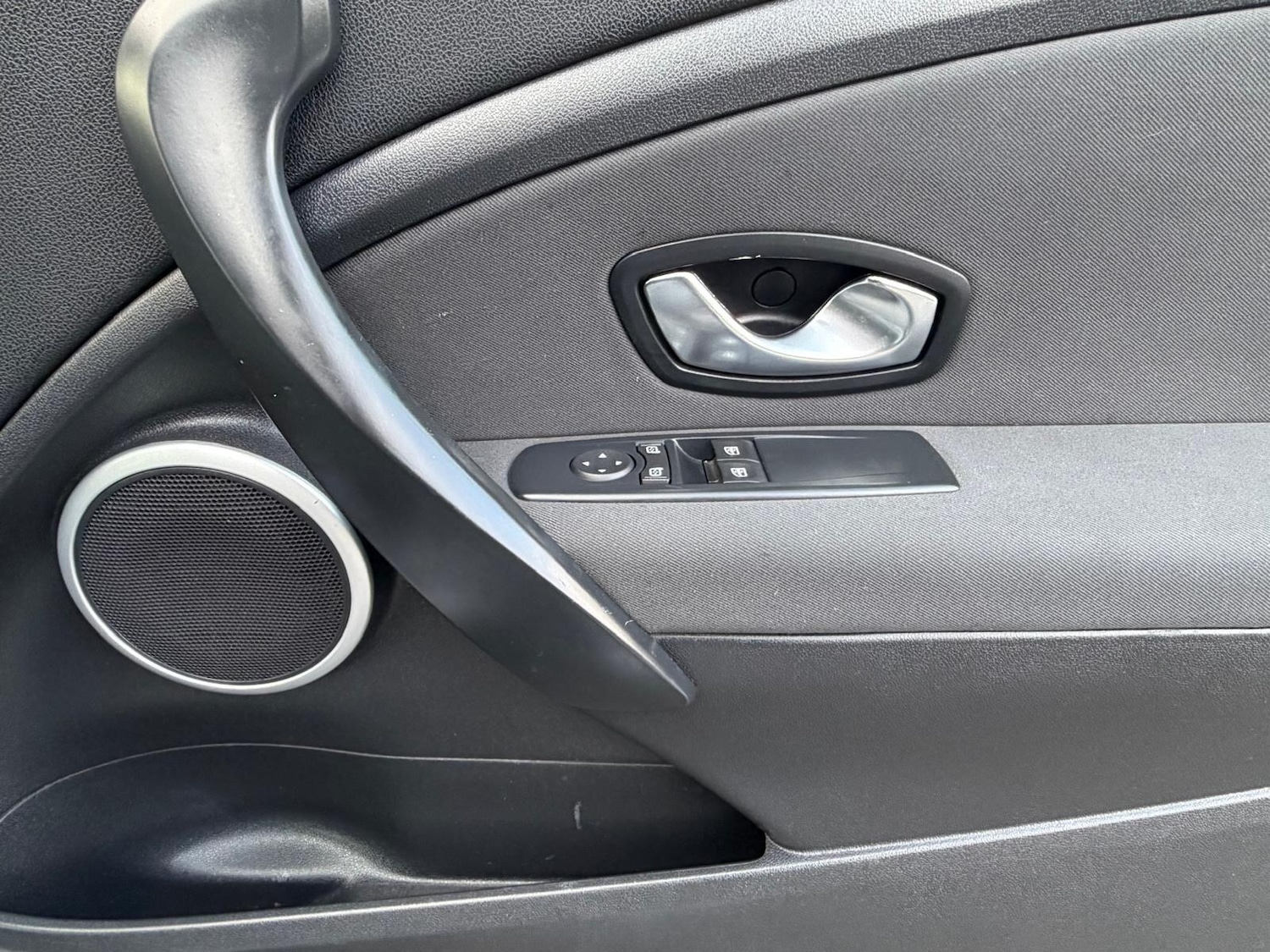 Used Renault Megane 2011 for sale - 76742804: Photo 21