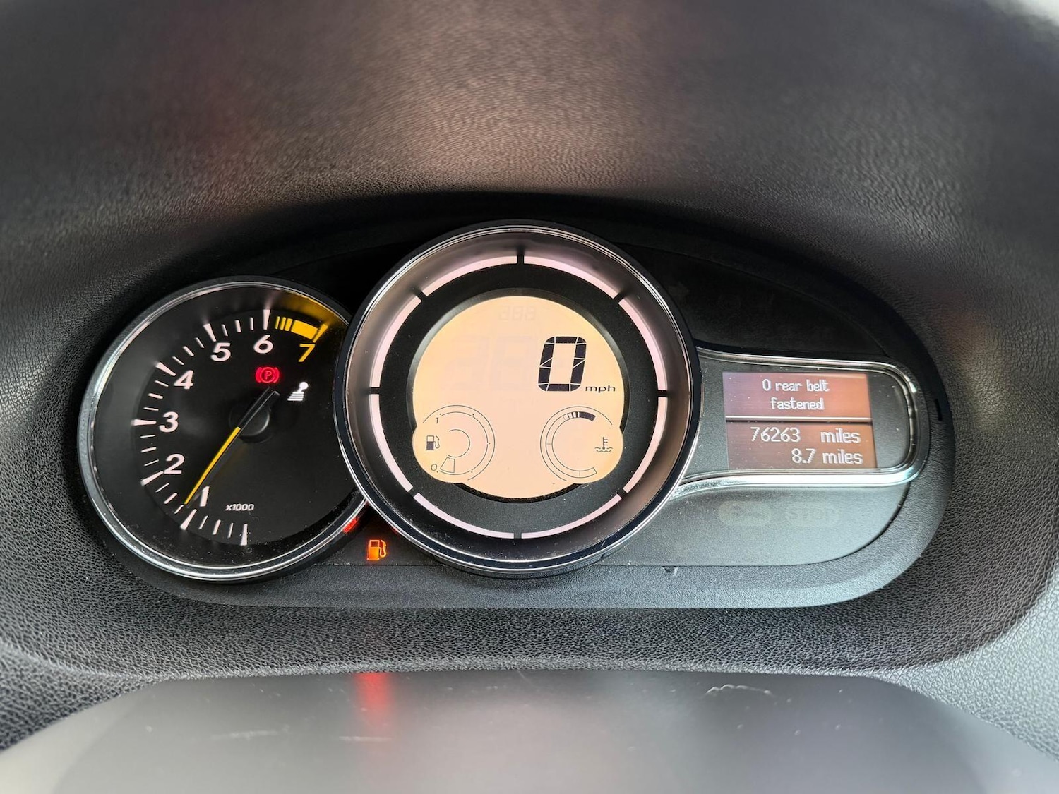 Used Renault Megane 2011 for sale - 76742804: Photo 25