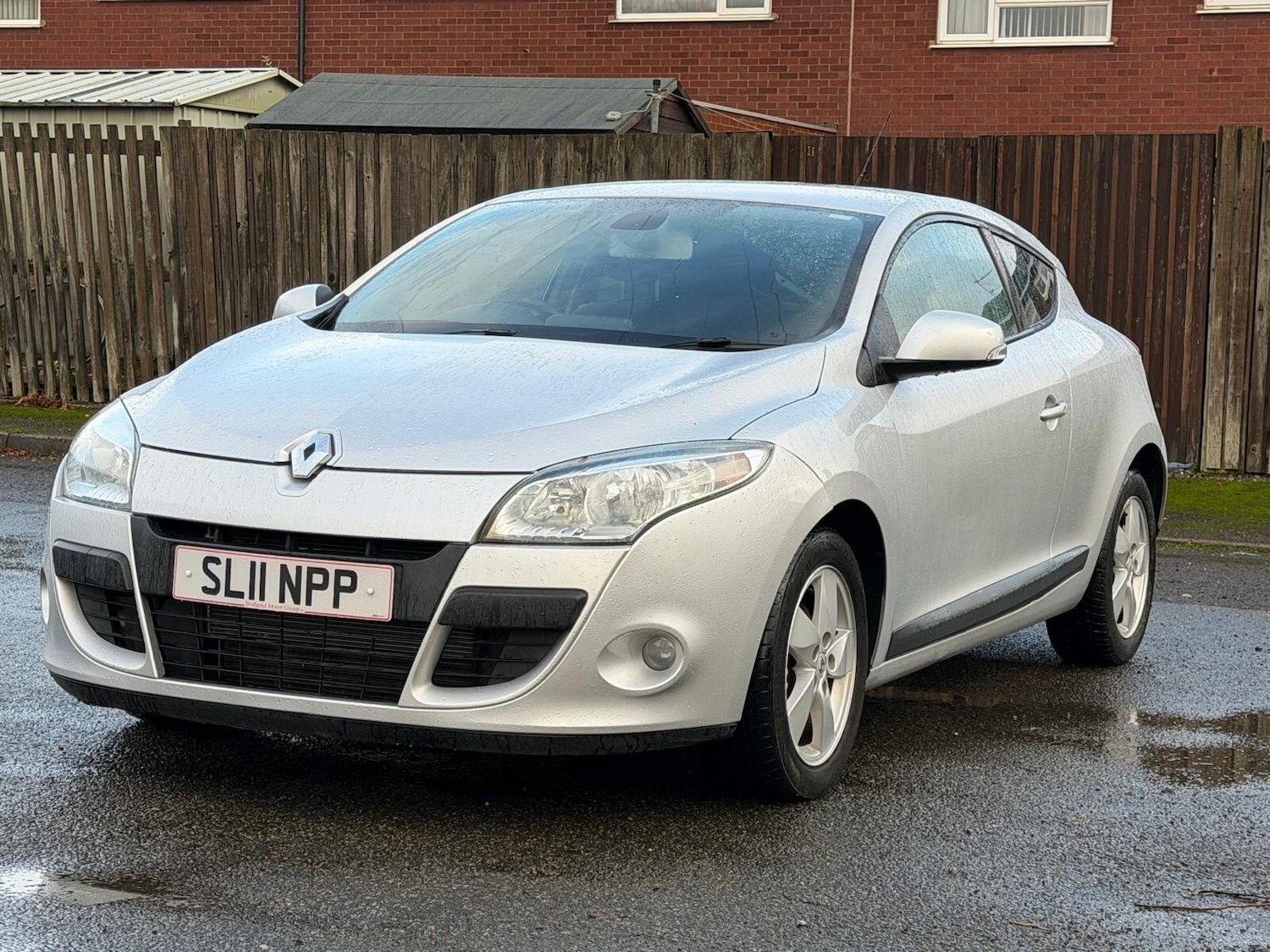Used Renault Megane 2011 for sale - 76742804: Photo 3