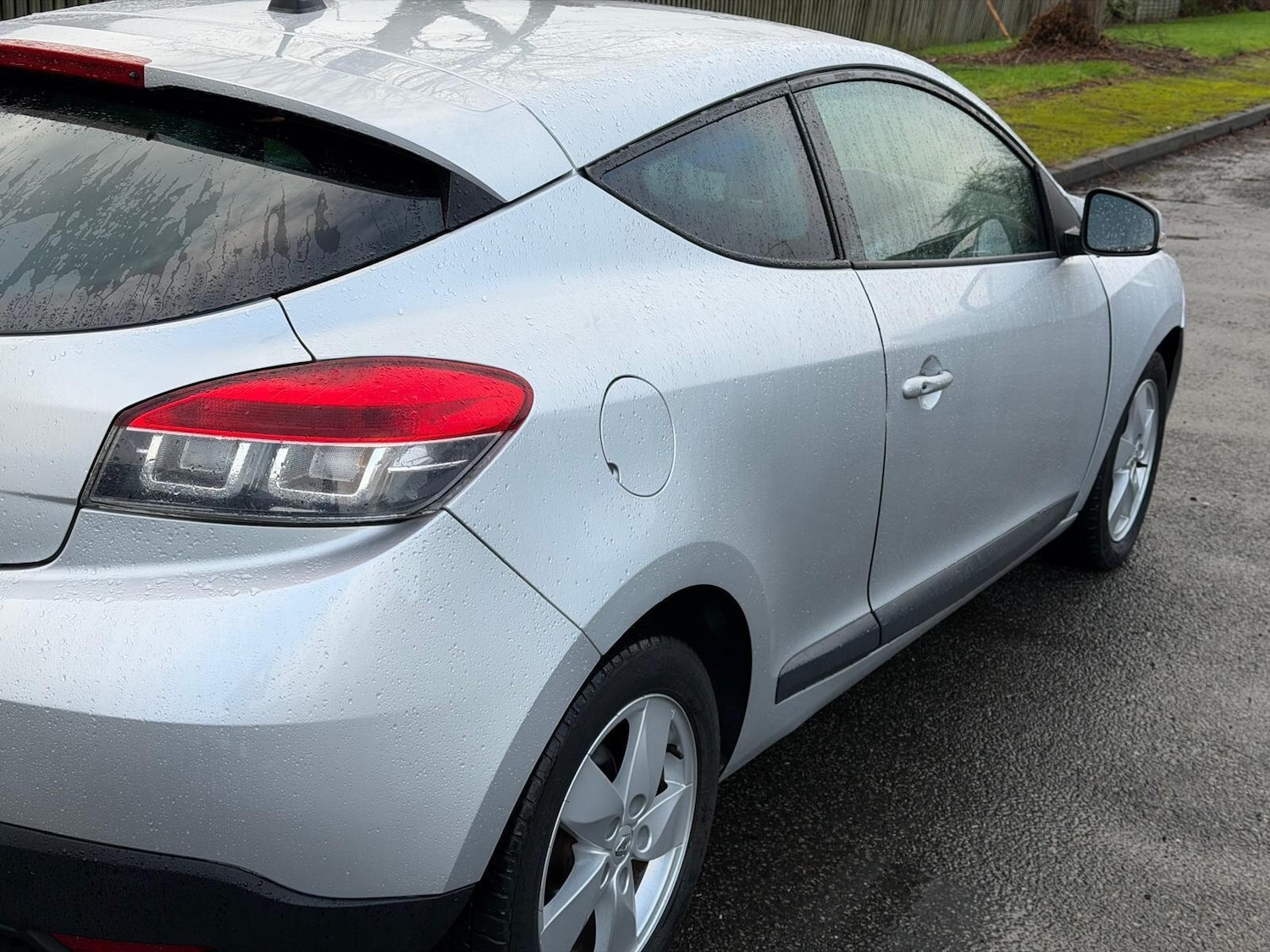 Used Renault Megane 2011 for sale - 76742804: Photo 9