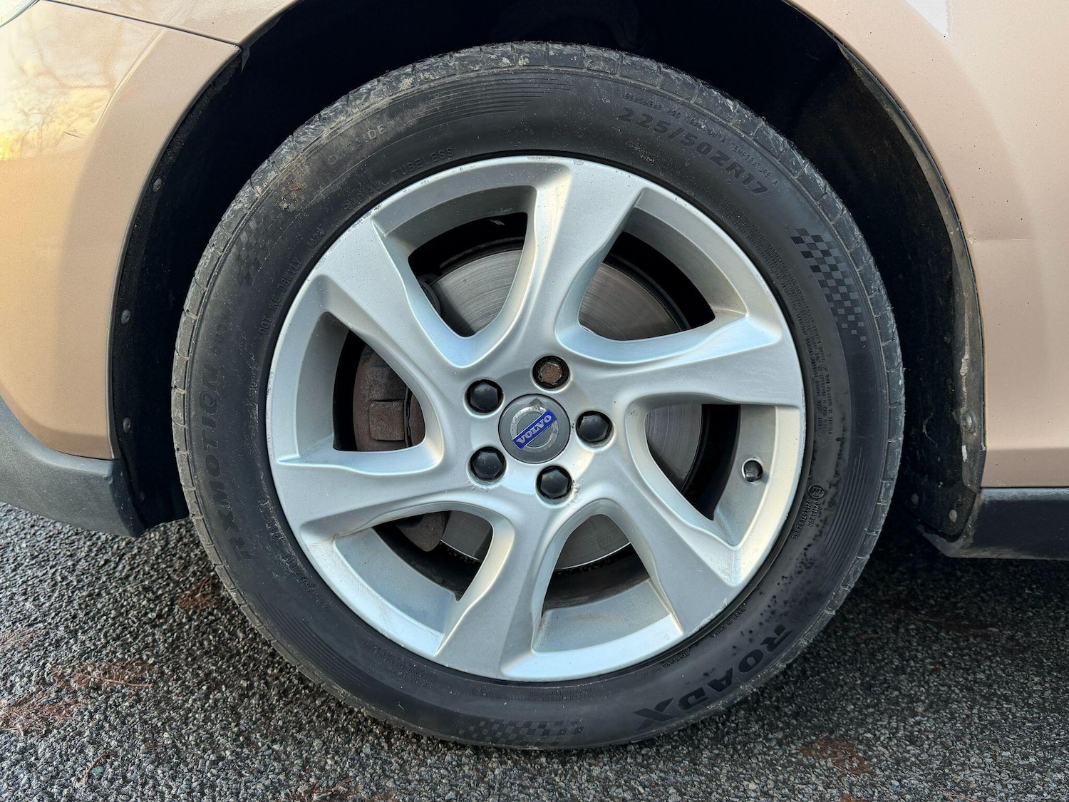 Used Volvo V40 Cross Country 2015 for sale - 76753269: Photo 27