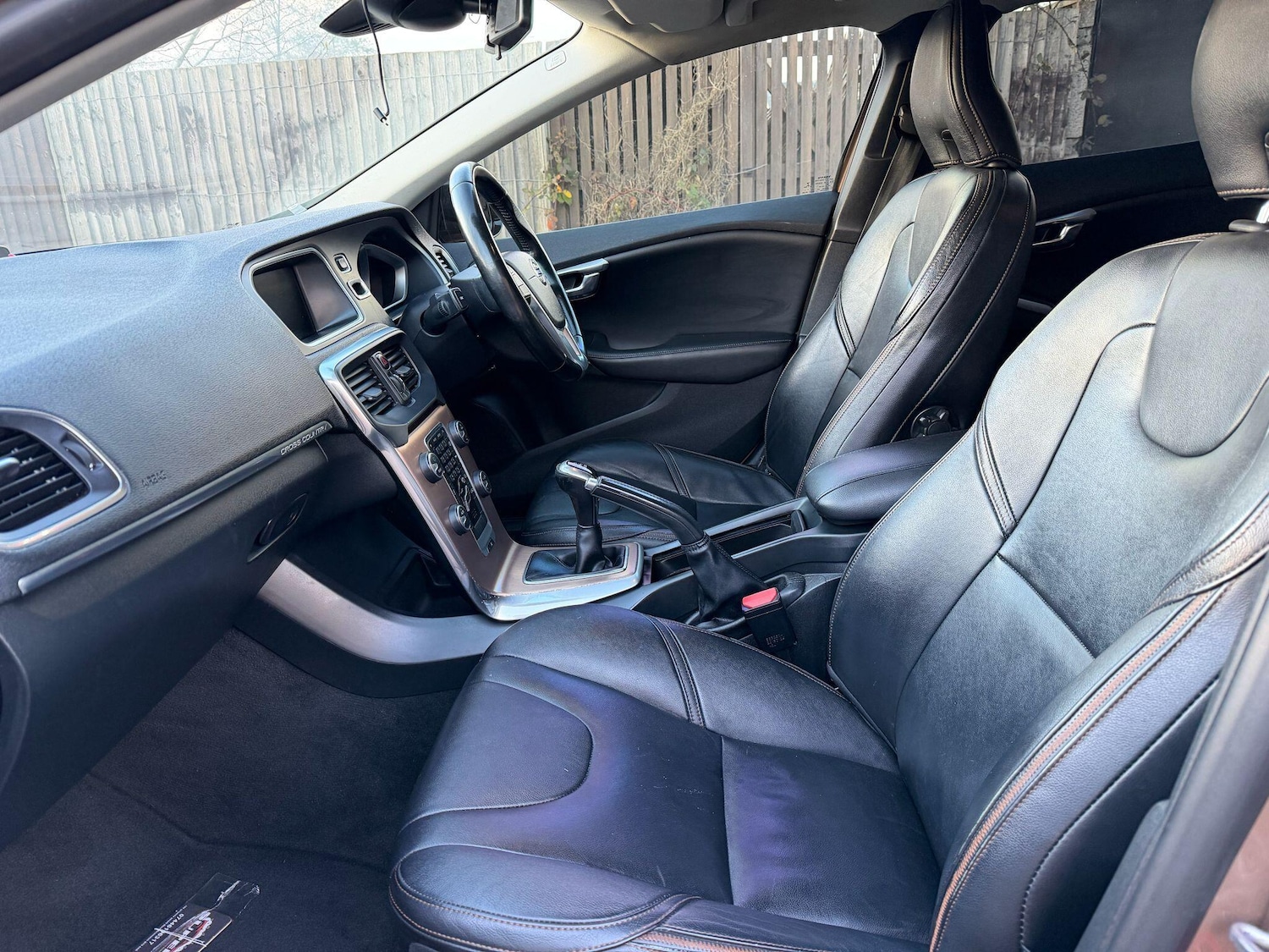 Used Volvo V40 Cross Country 2015 for sale - 76753269: Photo 35