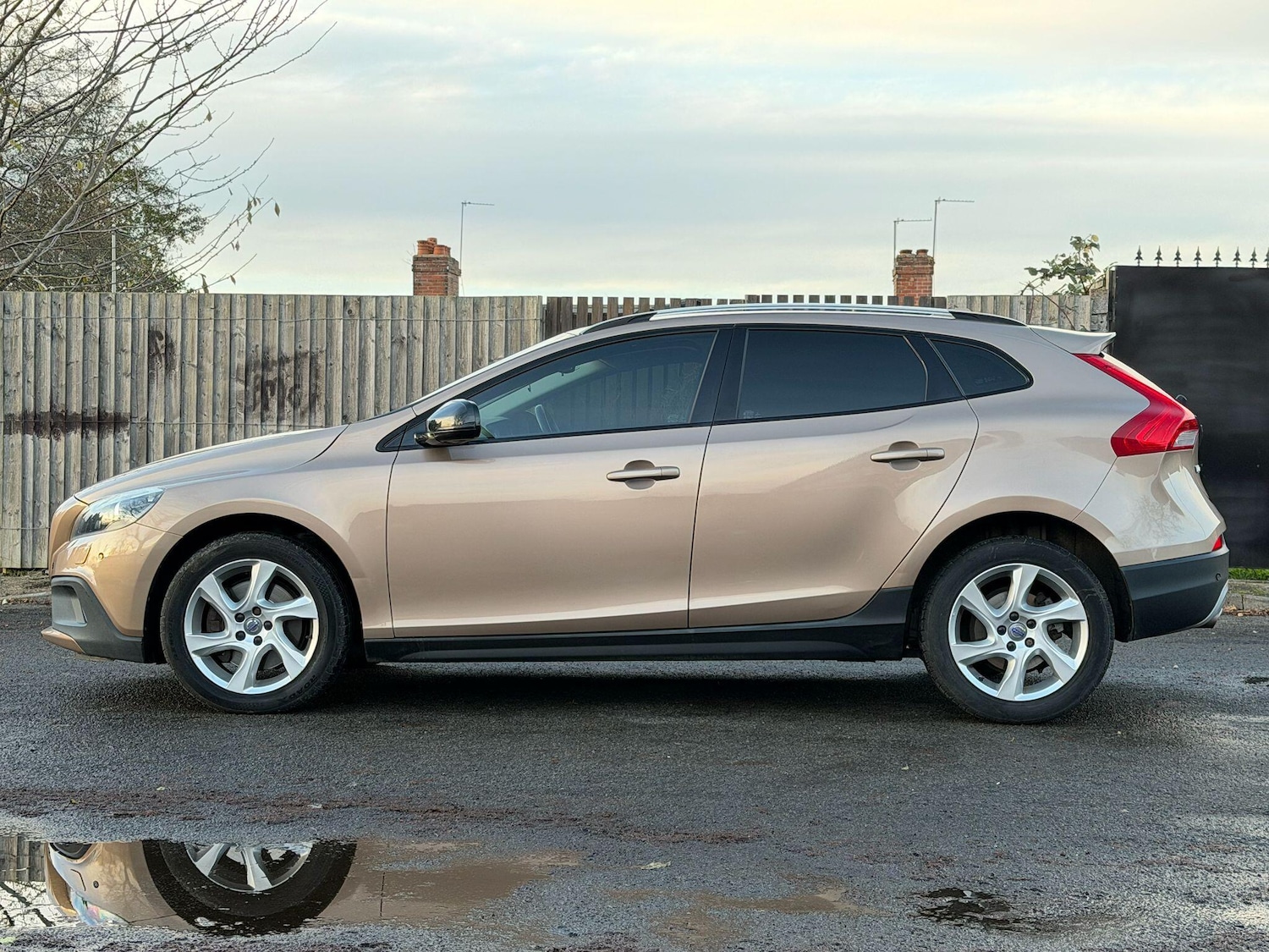 Used Volvo V40 Cross Country 2015 for sale - 76753269: Photo 6