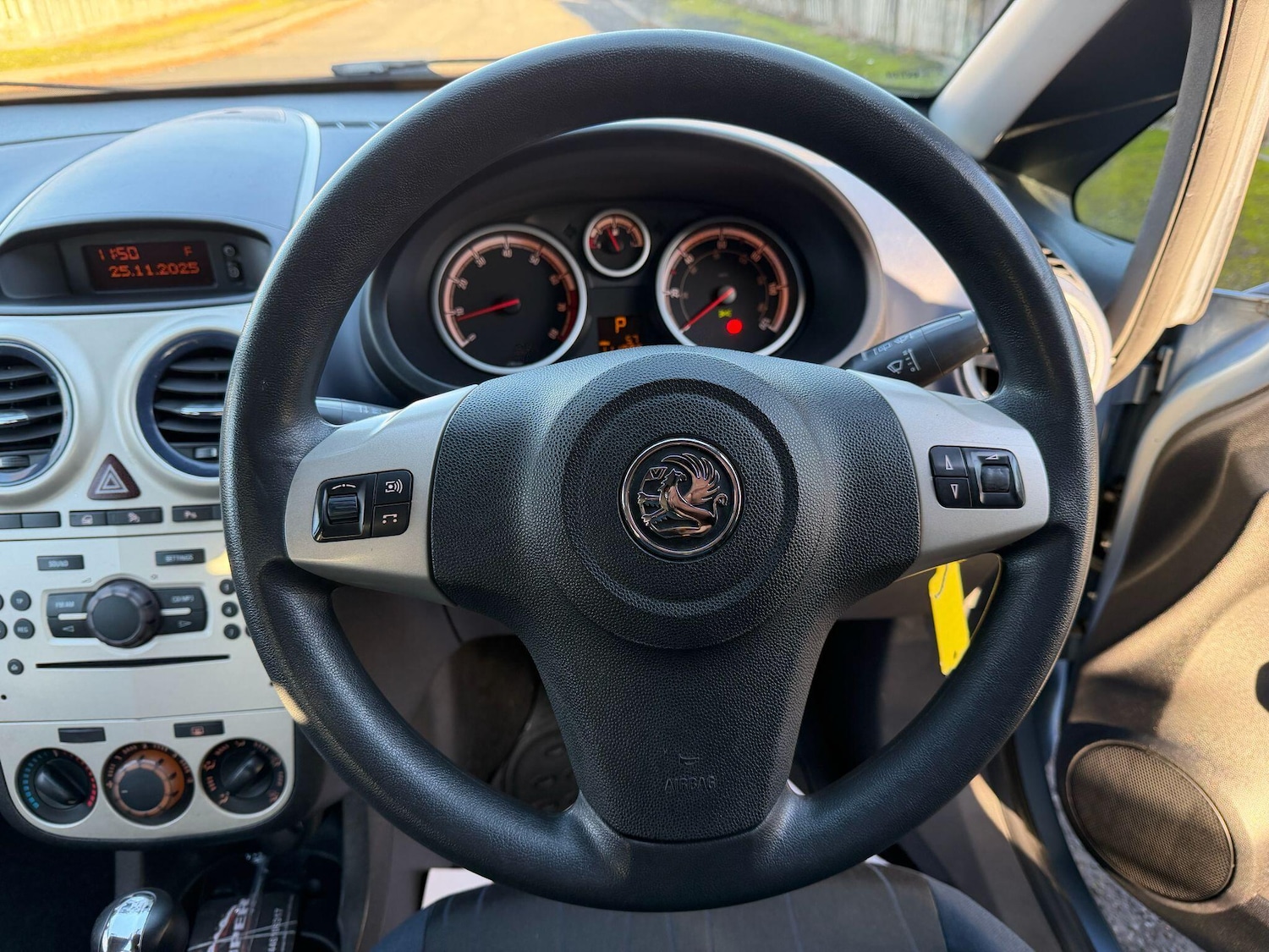 Used Vauxhall Corsa for sale - 76700901: Photo 39