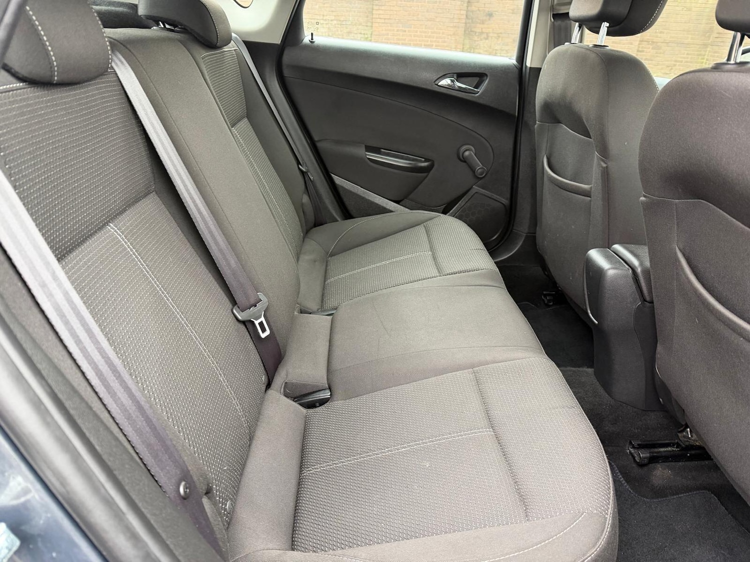 Used Vauxhall Astra 2013 for sale - 77331837: Photo 21