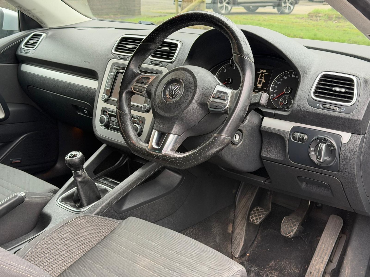 Used Volkswagen Scirocco 2010 for sale - 77331845: Photo 13