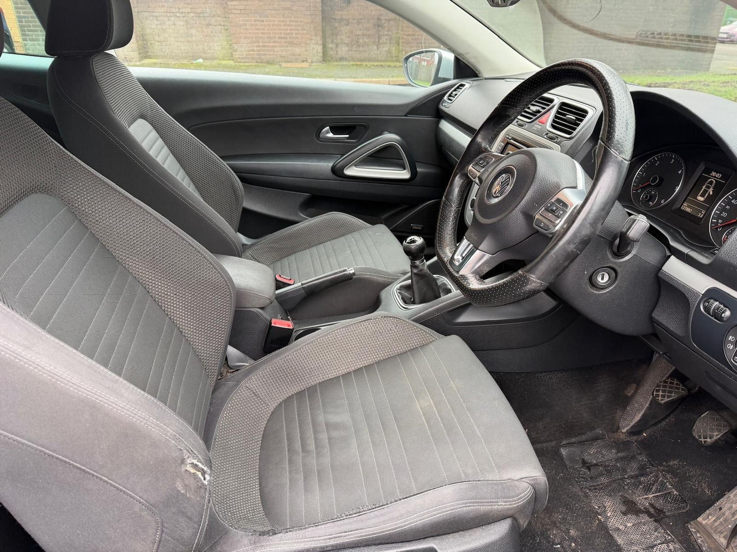 Used Volkswagen Scirocco 2010 for sale - 77331845: Photo 15