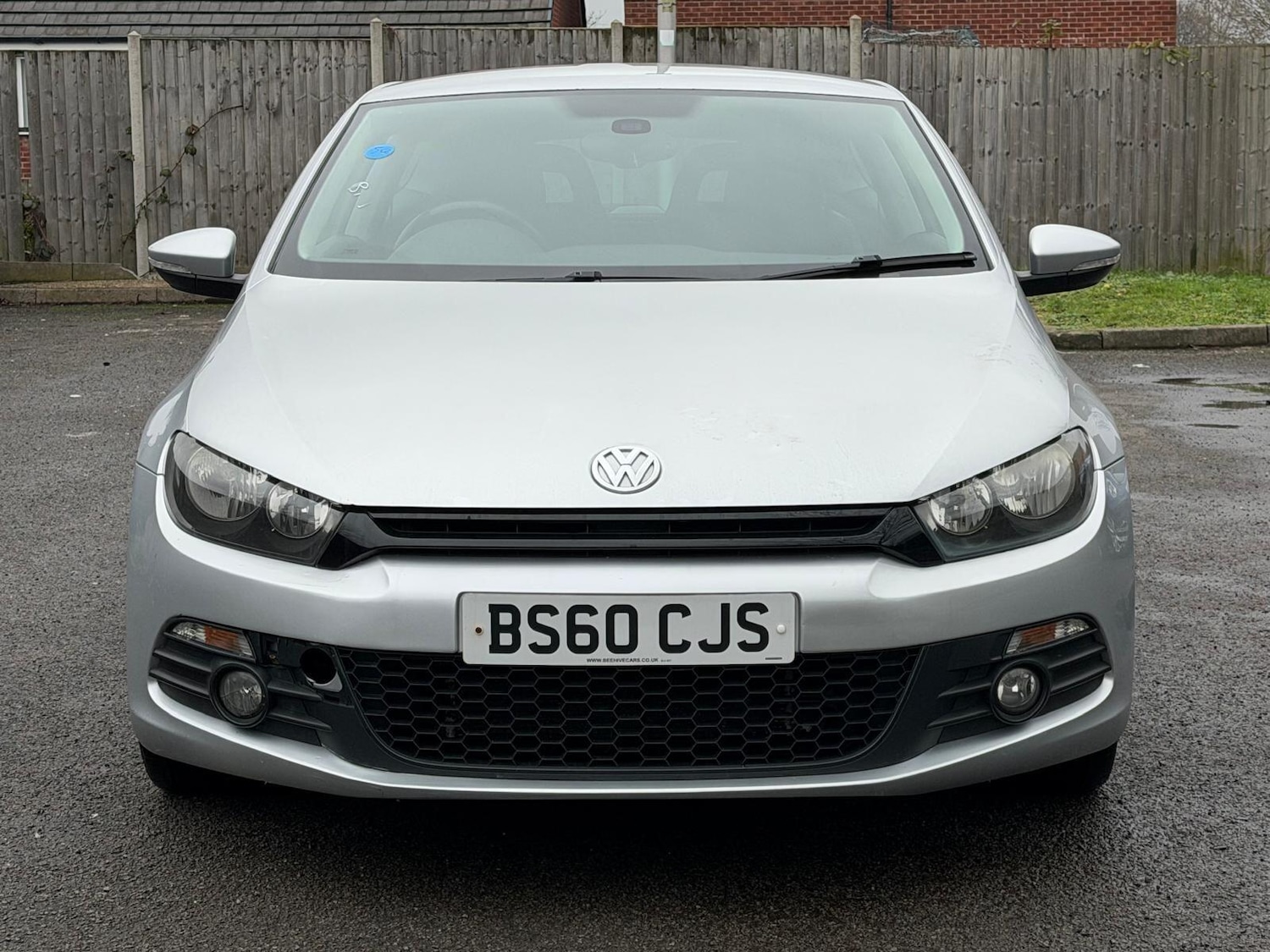 Used Volkswagen Scirocco 2010 for sale - 77331845: Photo 2