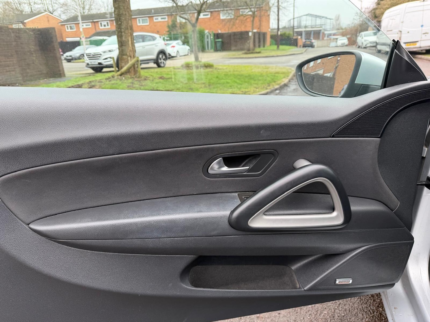 Used Volkswagen Scirocco 2010 for sale - 77331845: Photo 22