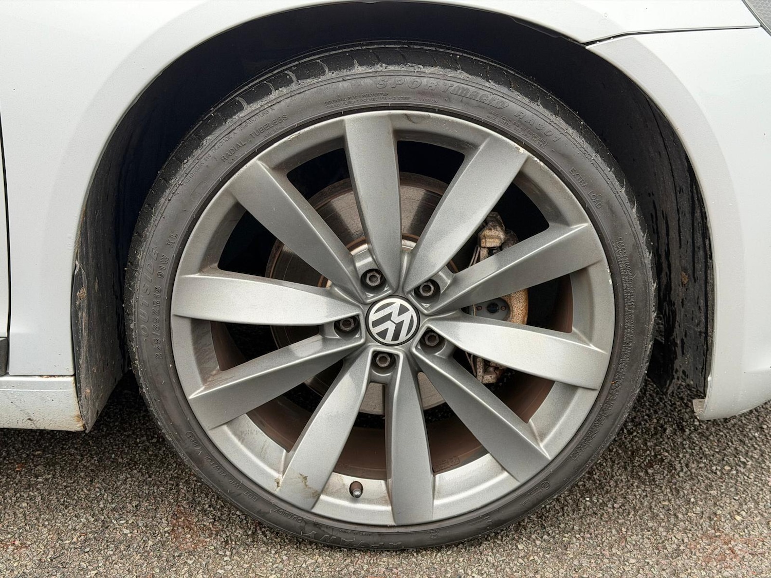 Used Volkswagen Scirocco 2010 for sale - 77331845: Photo 24