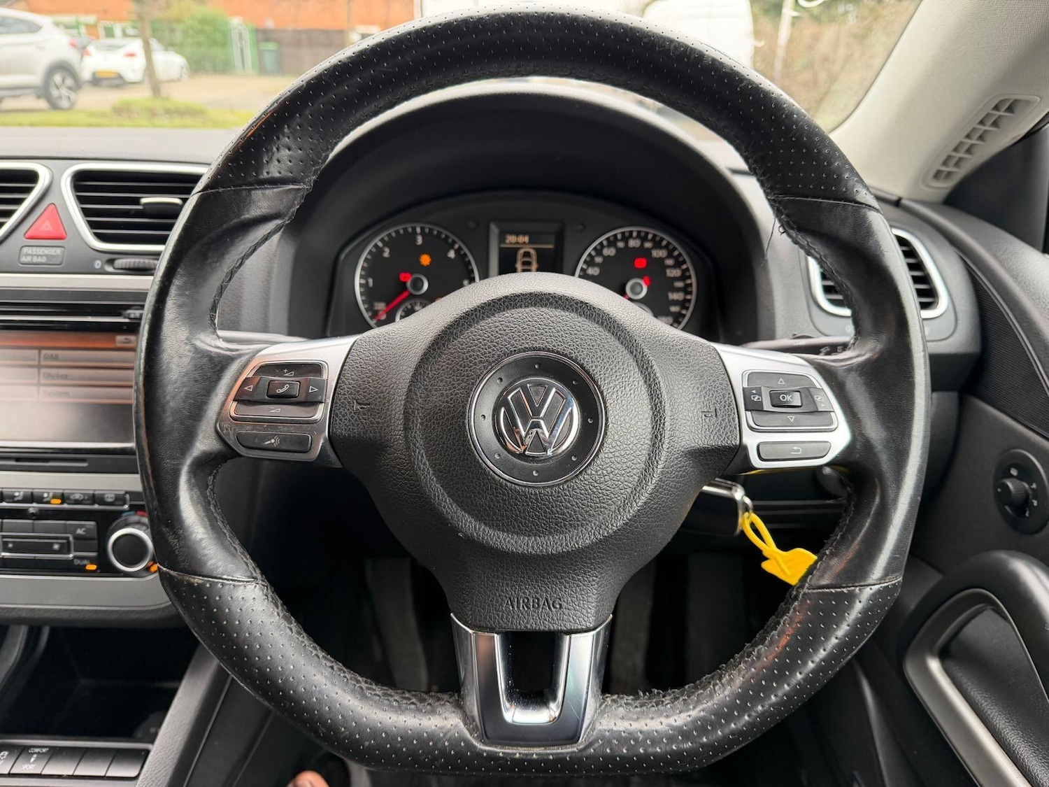 Used Volkswagen Scirocco 2010 for sale - 77331845: Photo 31