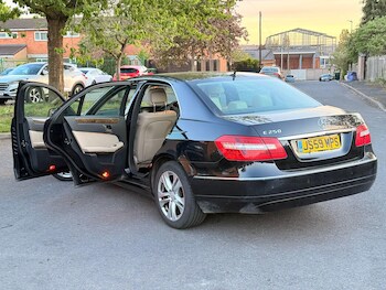 Used Mercedes-Benz E Class 2009 for sale - 78429456: Photo