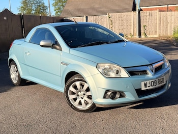 Used Vauxhall Tigra 2009 for sale - 78448684: Photo