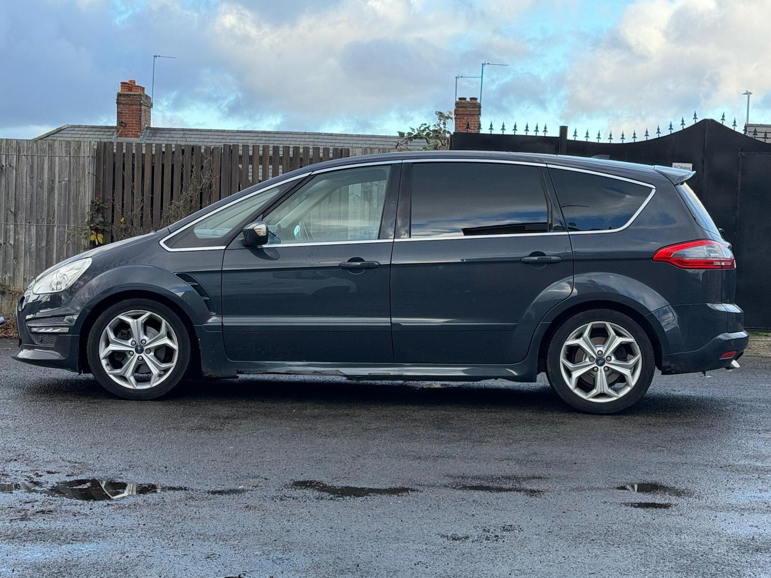 Used Ford S-Max 2013 for sale - 77120251: Photo 6