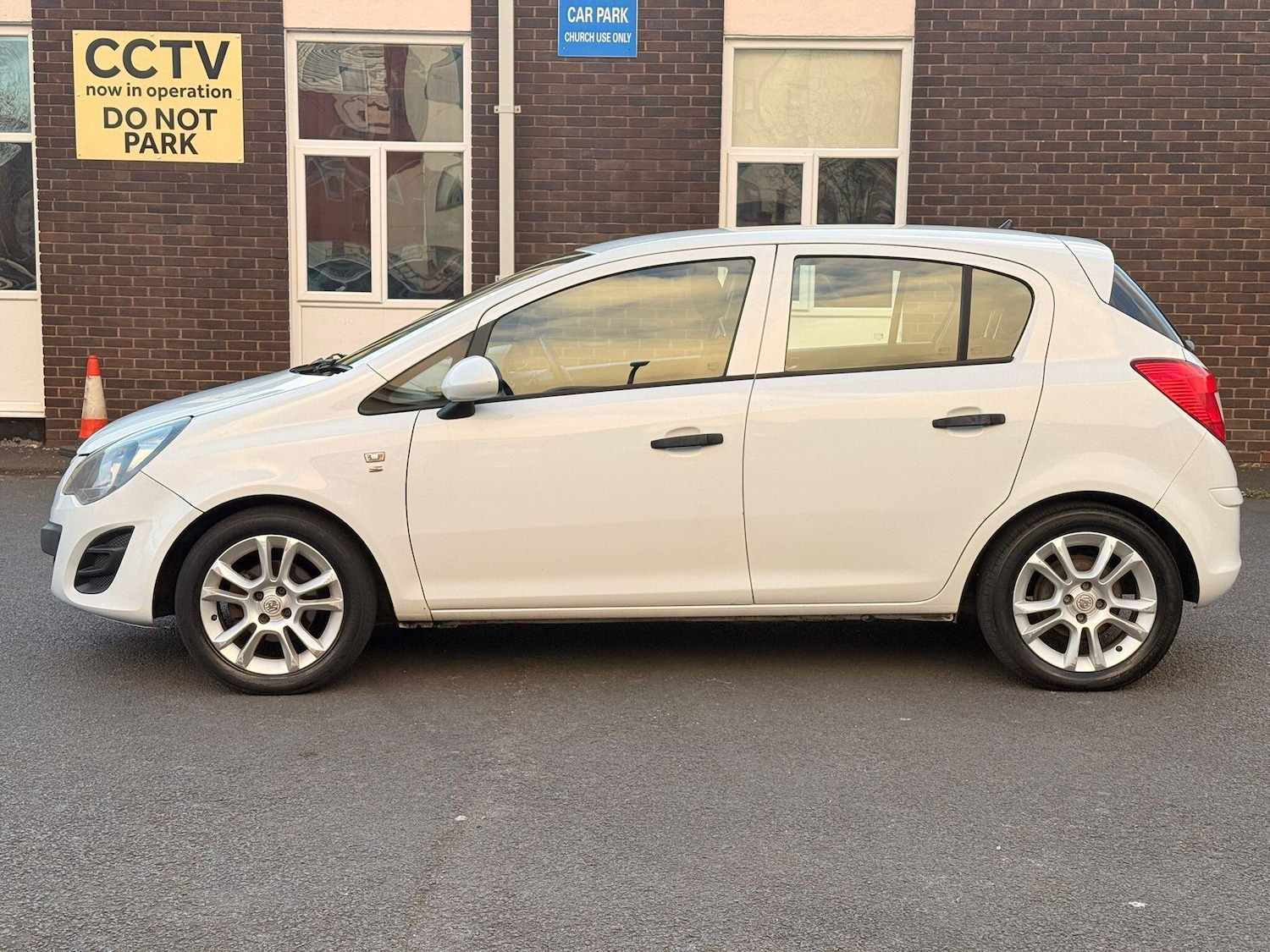 Used Vauxhall Corsa 2014 for sale - 77898638: Photo 15