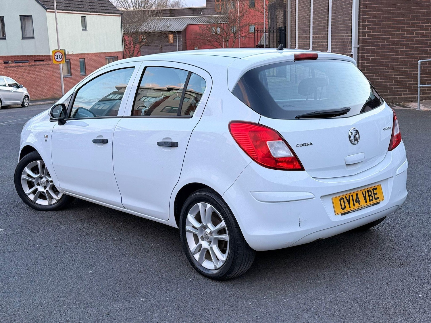 Used Vauxhall Corsa 2014 for sale - 77898638: Photo 4