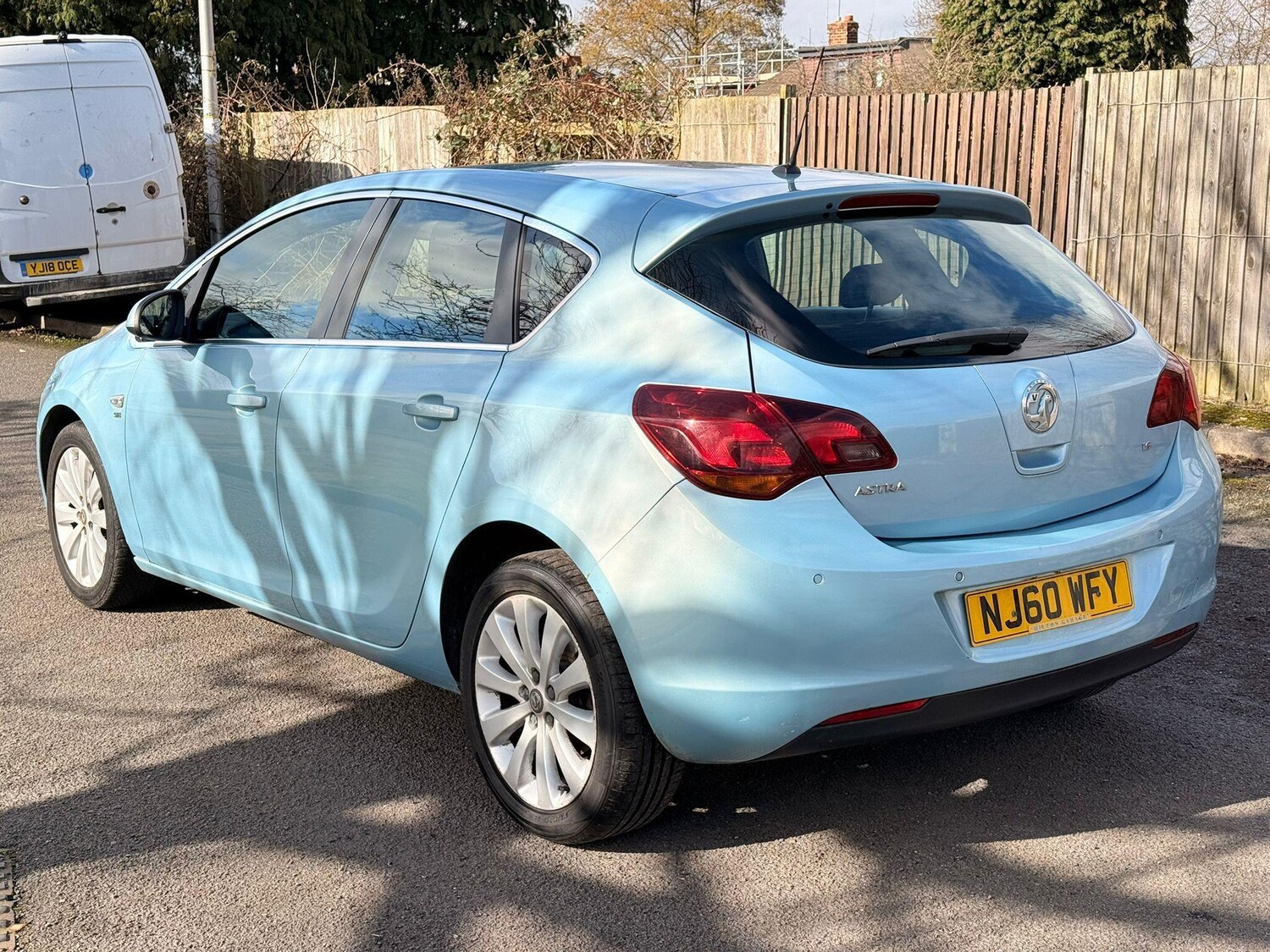 Used Vauxhall Astra 2010 for sale - 77839916: Photo 13