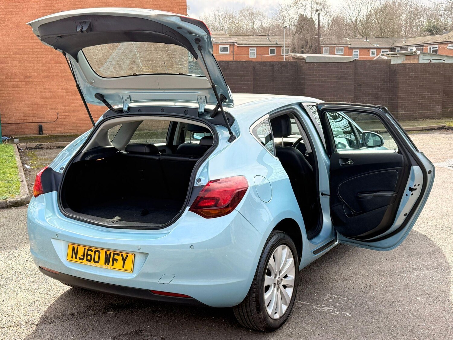 Used Vauxhall Astra 2010 for sale - 77839916: Photo 17