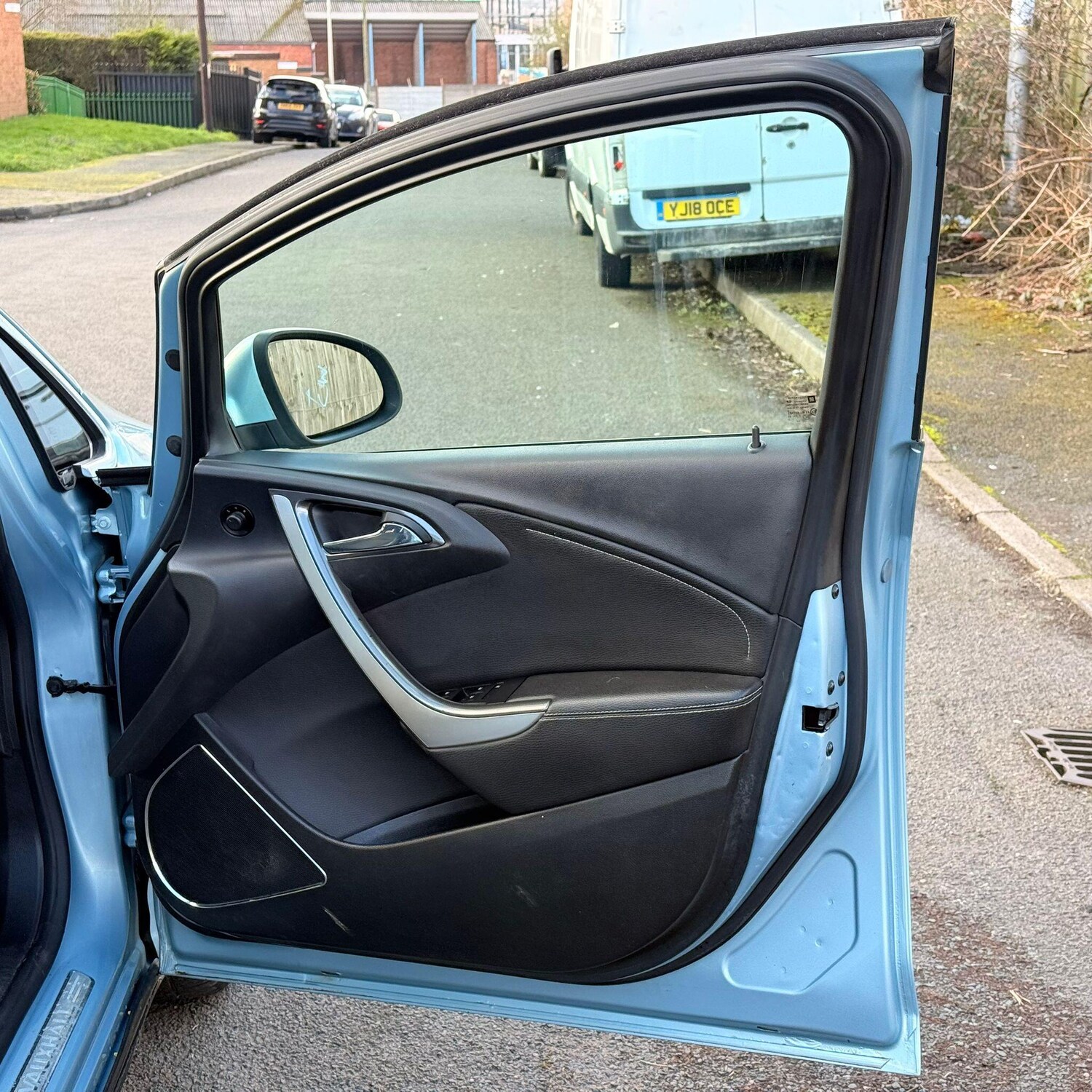 Used Vauxhall Astra 2010 for sale - 77839916: Photo 38