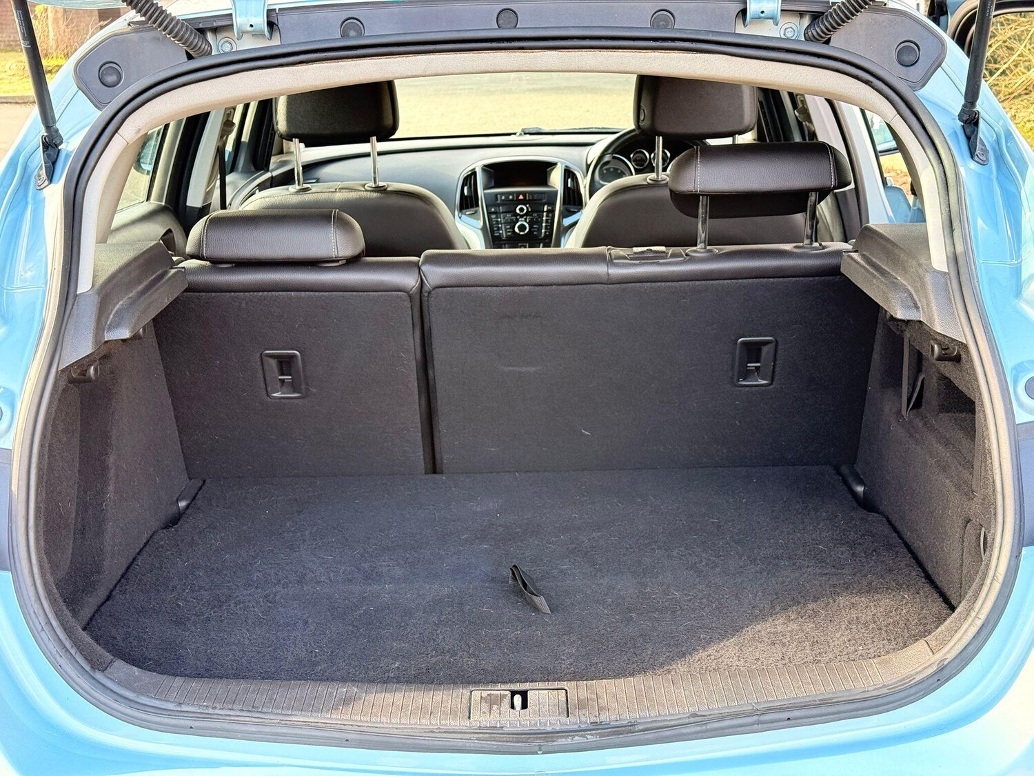 Used Vauxhall Astra 2010 for sale - 77839916: Photo 47