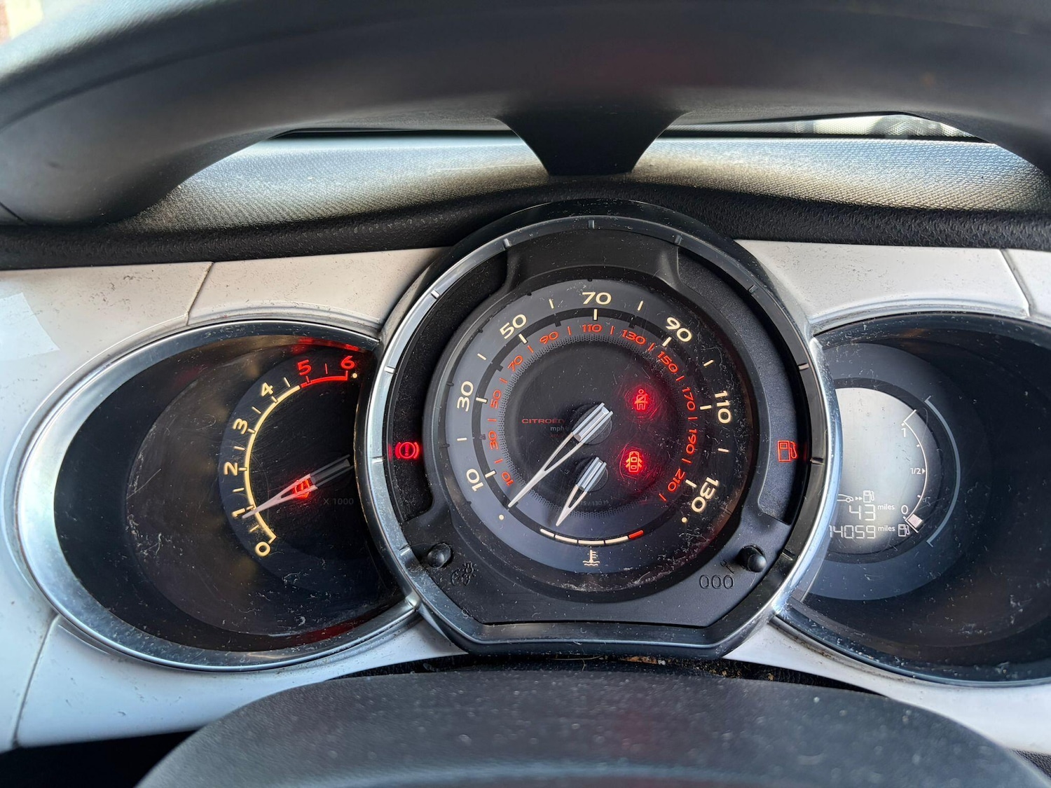 Used Citroen DS3 2015 for sale - 76913916: Photo 25