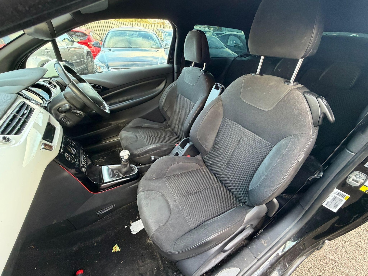 Used Citroen DS3 2015 for sale - 76913916: Photo 26