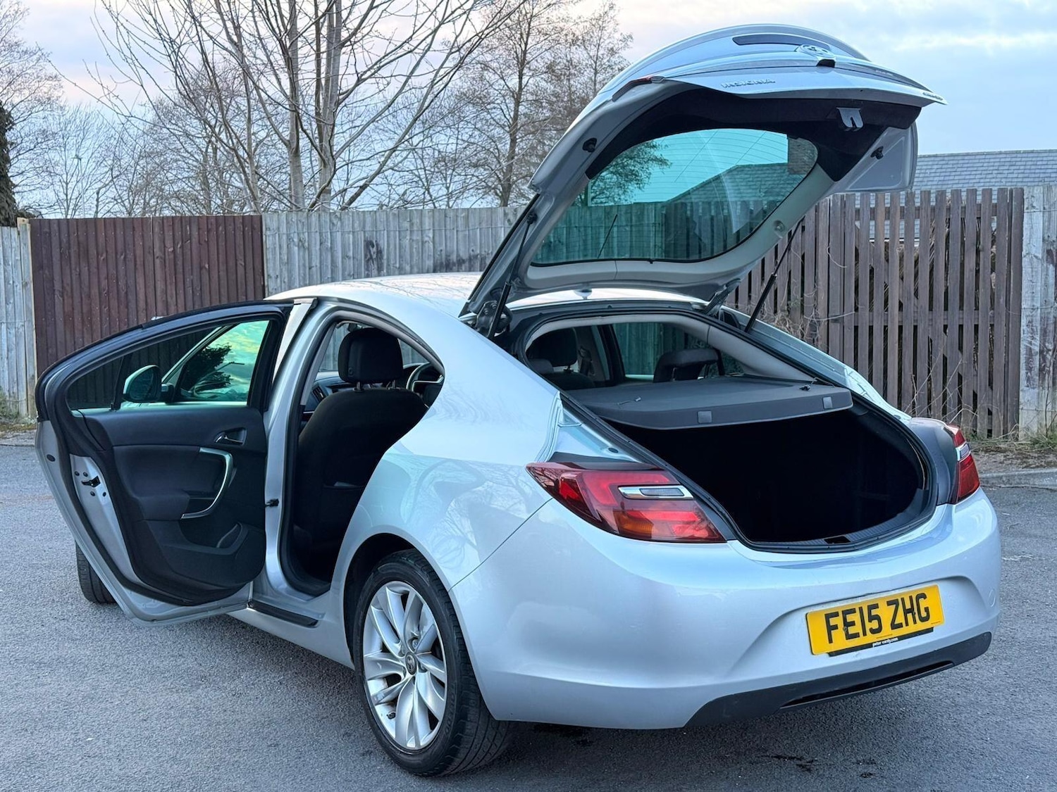 Used Vauxhall Insignia 2015 for sale - 77893007: Photo 10