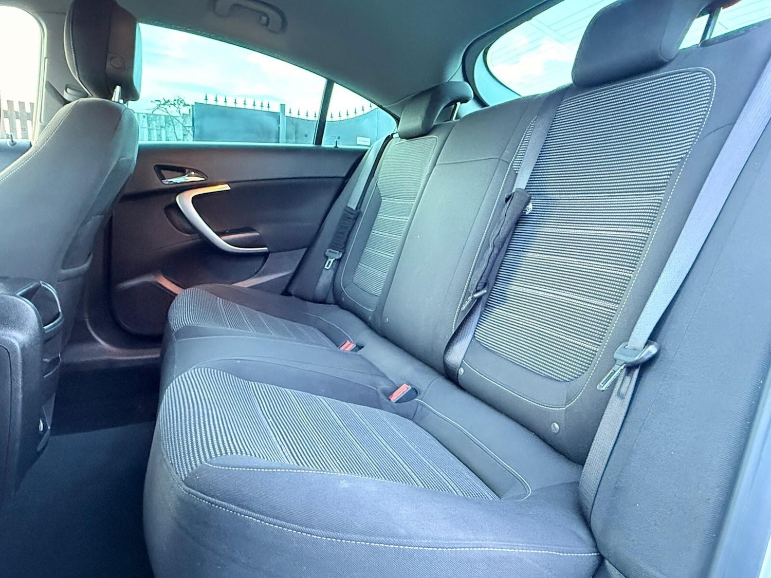 Used Vauxhall Insignia 2015 for sale - 77893007: Photo 28