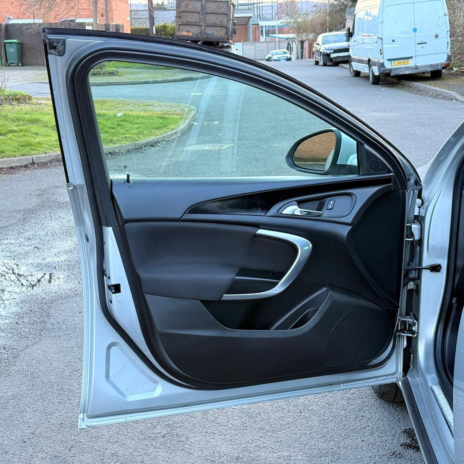 Used Vauxhall Insignia 2015 for sale - 77893007: Photo 30