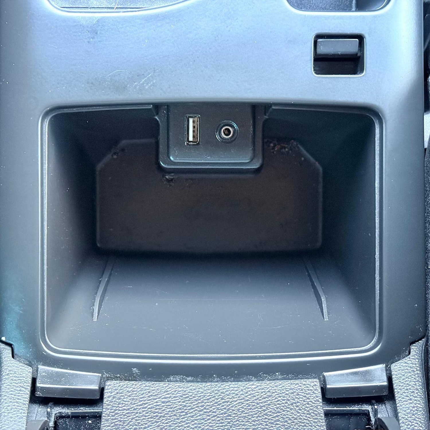 Used Vauxhall Insignia 2015 for sale - 77893007: Photo 46