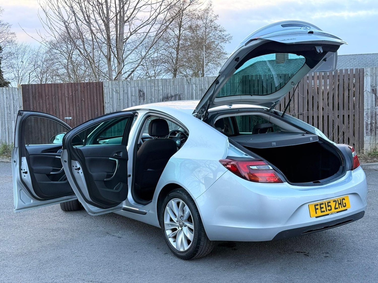 Used Vauxhall Insignia 2015 for sale - 77893007: Photo 9