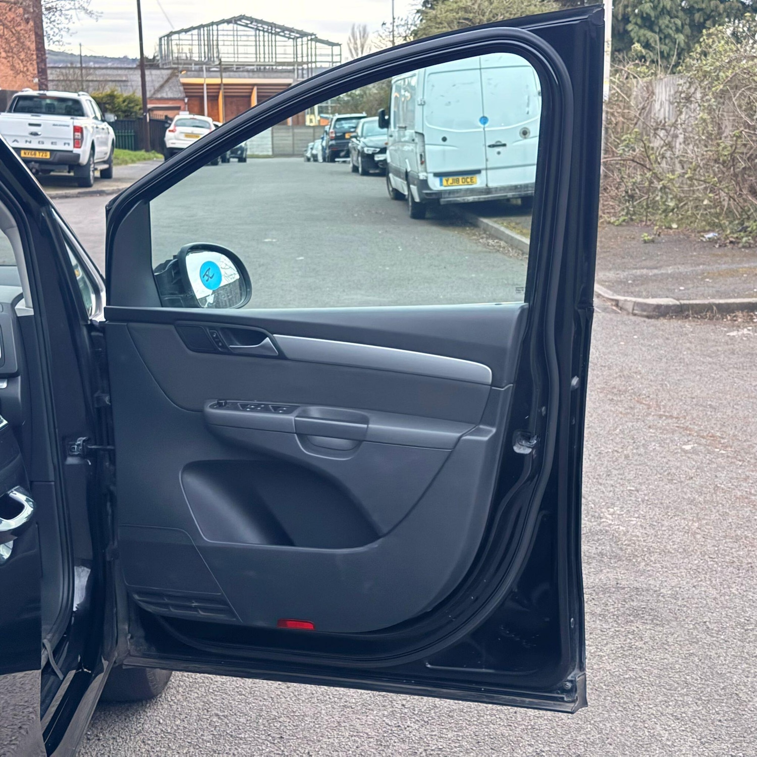 Used Volkswagen Sharan 2014 for sale - 78034324: Photo 28