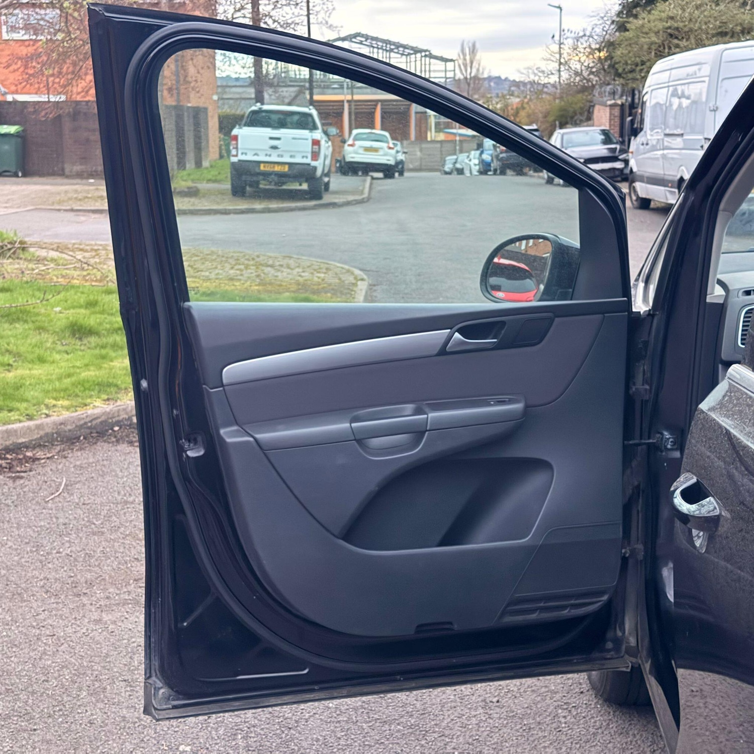 Used Volkswagen Sharan 2014 for sale - 78034324: Photo 29