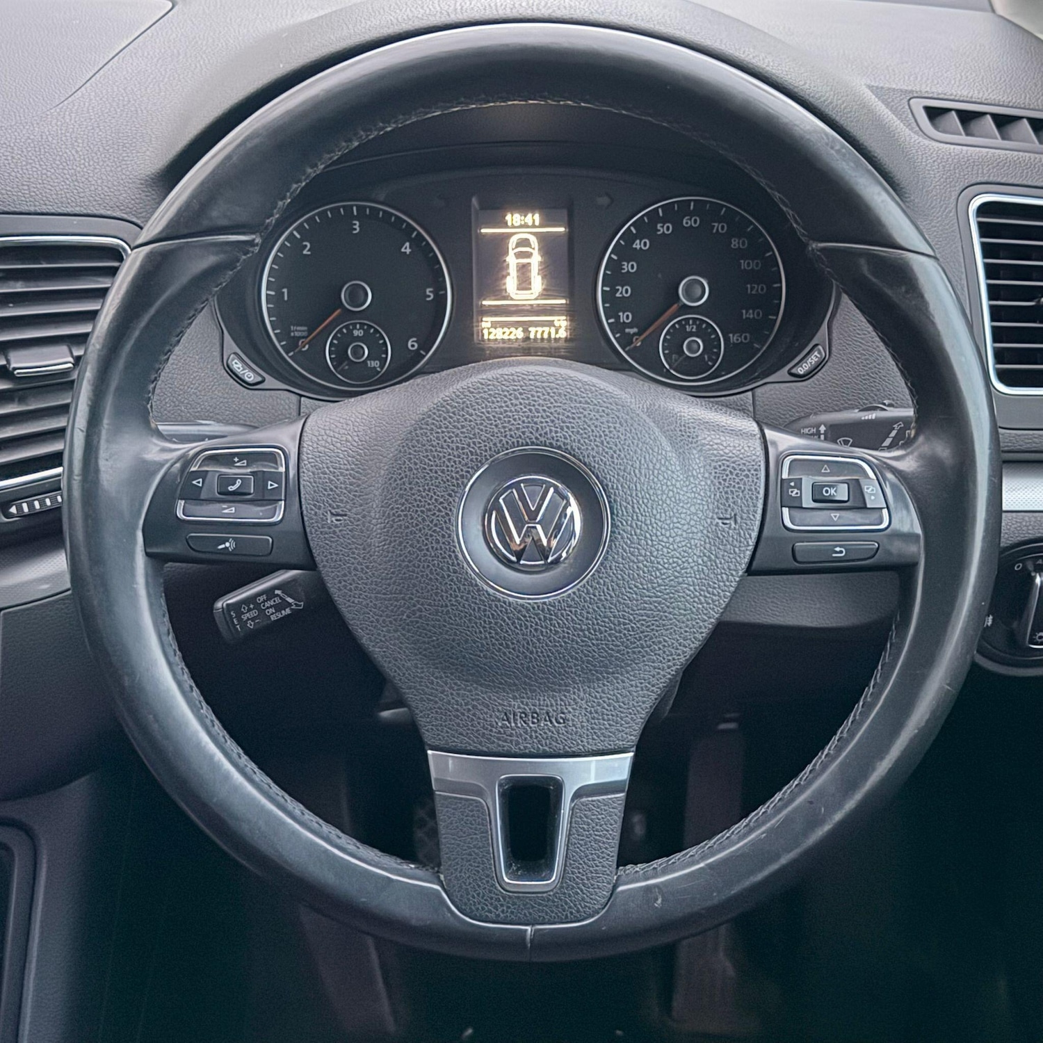 Used Volkswagen Sharan 2014 for sale - 78034324: Photo 35