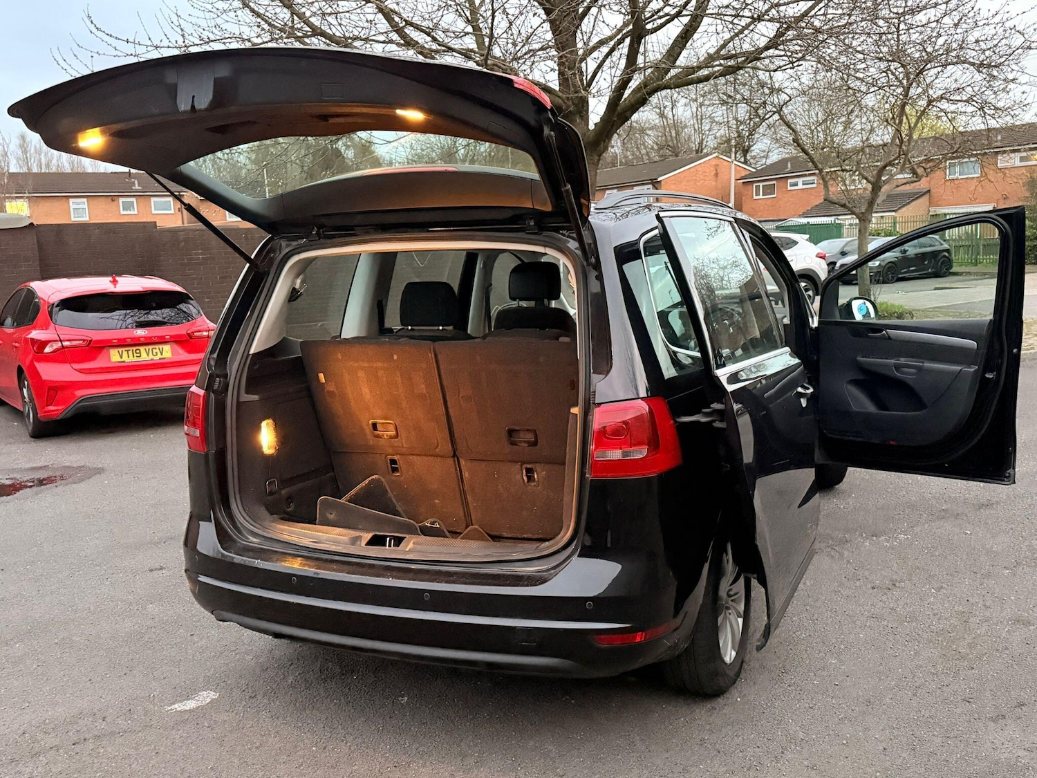 Used Volkswagen Sharan 2014 for sale - 78034324: Photo 42