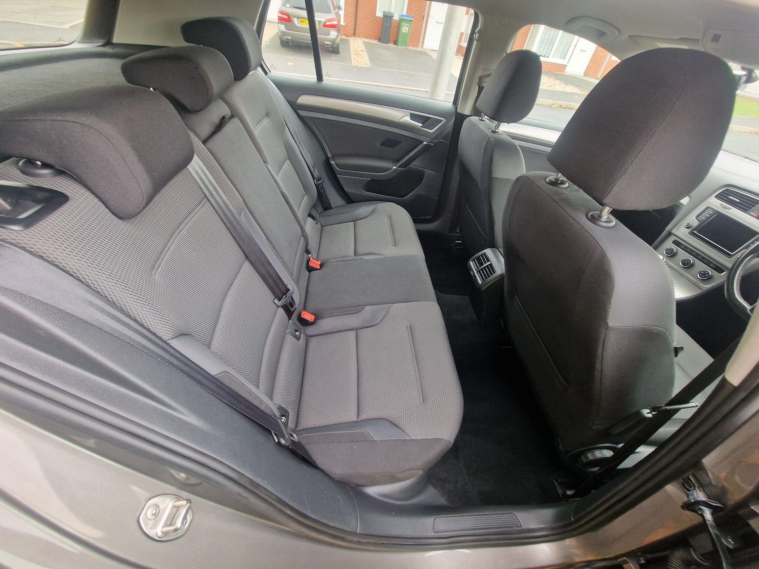 Used Volkswagen Golf 2016 for sale - 76318230: Photo 38