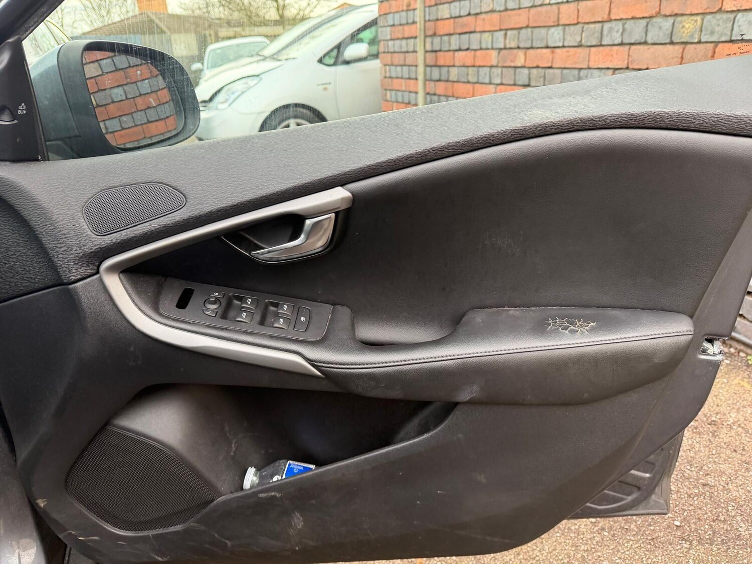 Used Volvo V40 for sale - 77559249: Photo 25