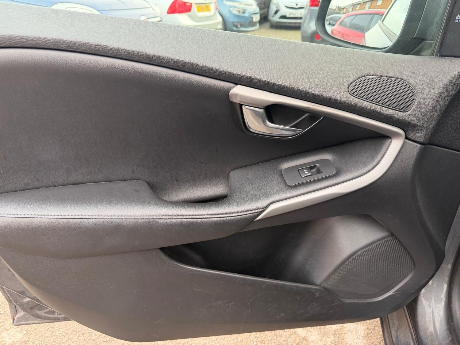 Used Volvo V40 for sale - 77559249: Photo 28