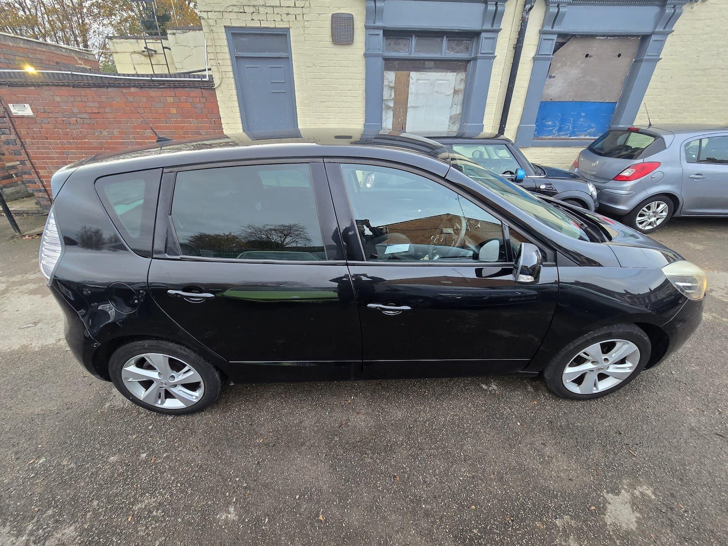 Used Renault Scenic 2012 for sale - 76485329: Photo 12